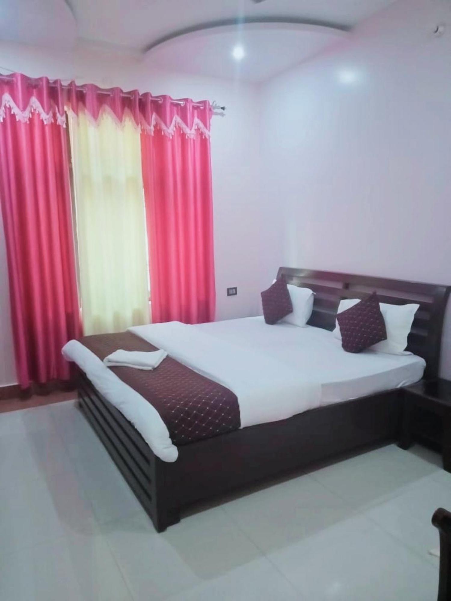 Shree Nanda Guest house *